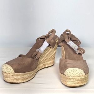 NEW Coutgo Womens Cap Toe Platform Espadrille Buckle Strap Slingback Sz 8 taupe
